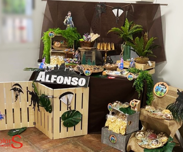 Mesa temática: Fornite Mesas comunión Sevilla