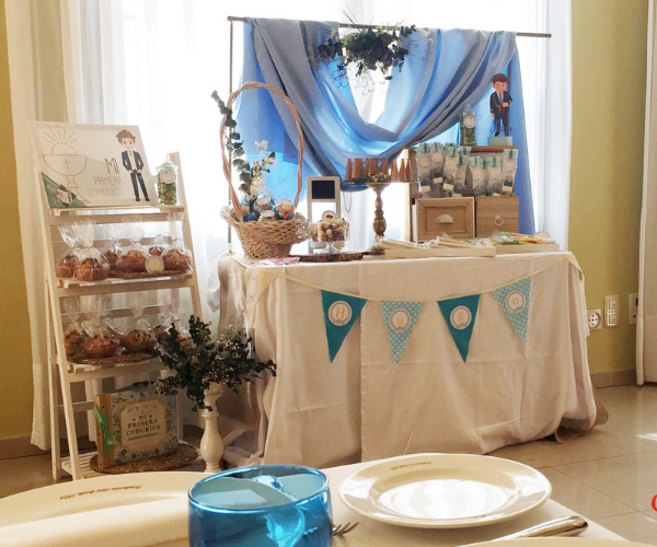 Mesa dulce en tonos azules Mesas comunión Sevilla