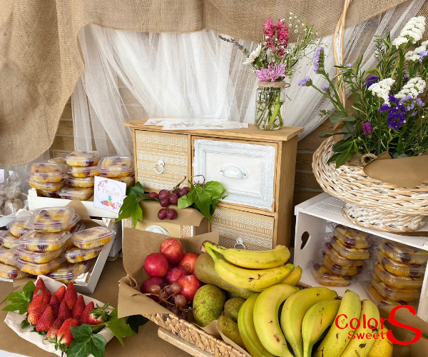 Toques rústicos y naturales para el bautizo de Valeria Mesas dulces bautizos Sevilla