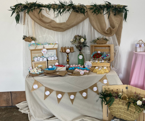 Tonos naturales y sencillez Mesas comunión Sevilla