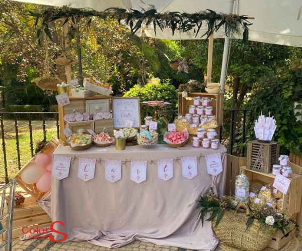 Tonos rosas y vegetación Mesas comunión Sevilla