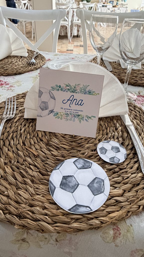 Decoración con papelería para la protagonista